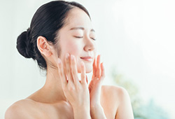 【サロンドパチョリ】目指しませんか?季節の変わり目に肌荒れしにくい健康的な美肌